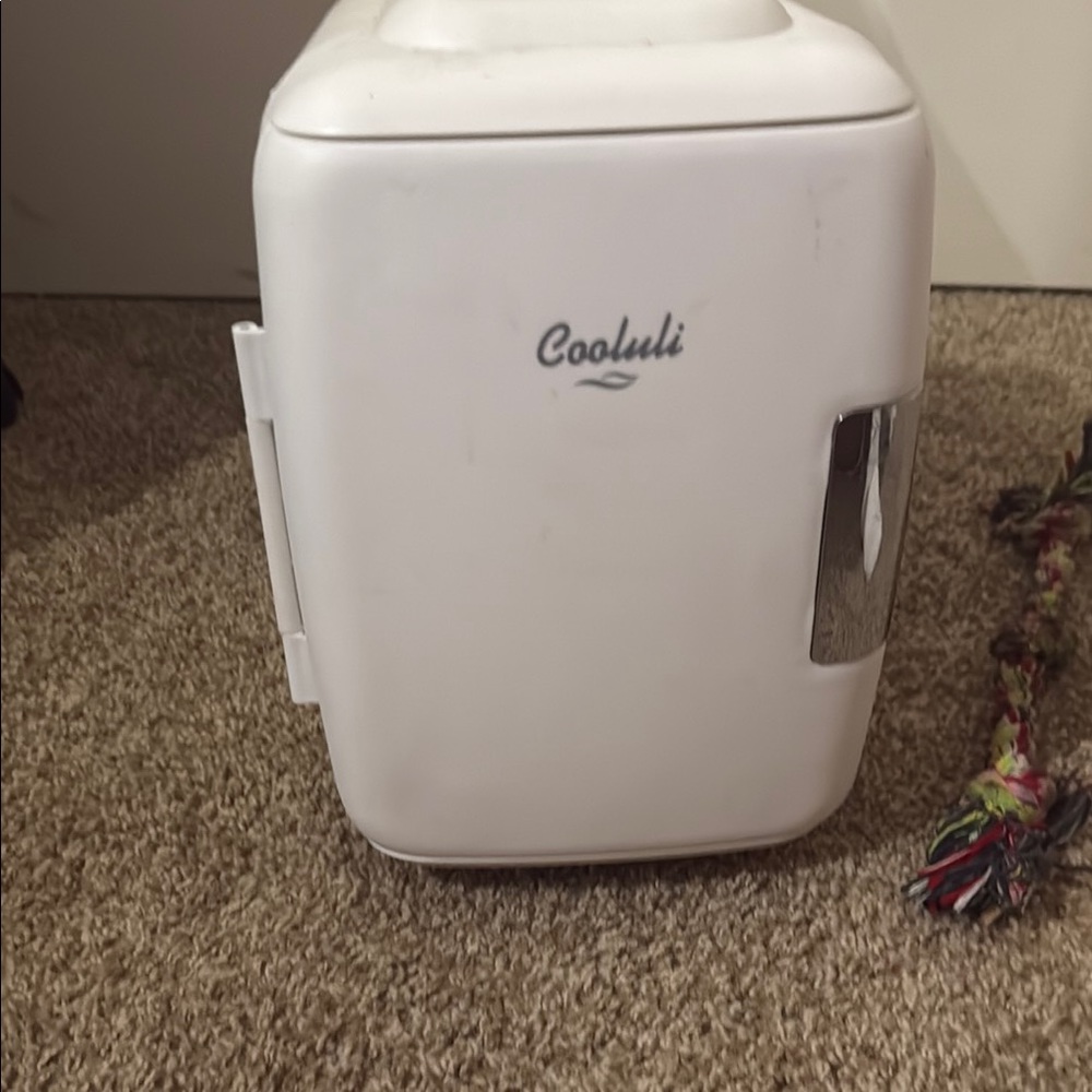 Cooluli White Mini Fridge